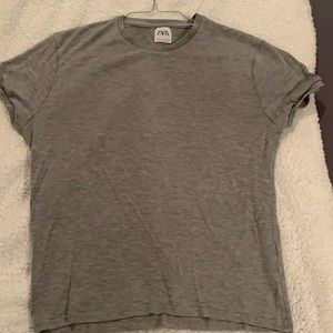 Zara Men’s Grey T-shirt